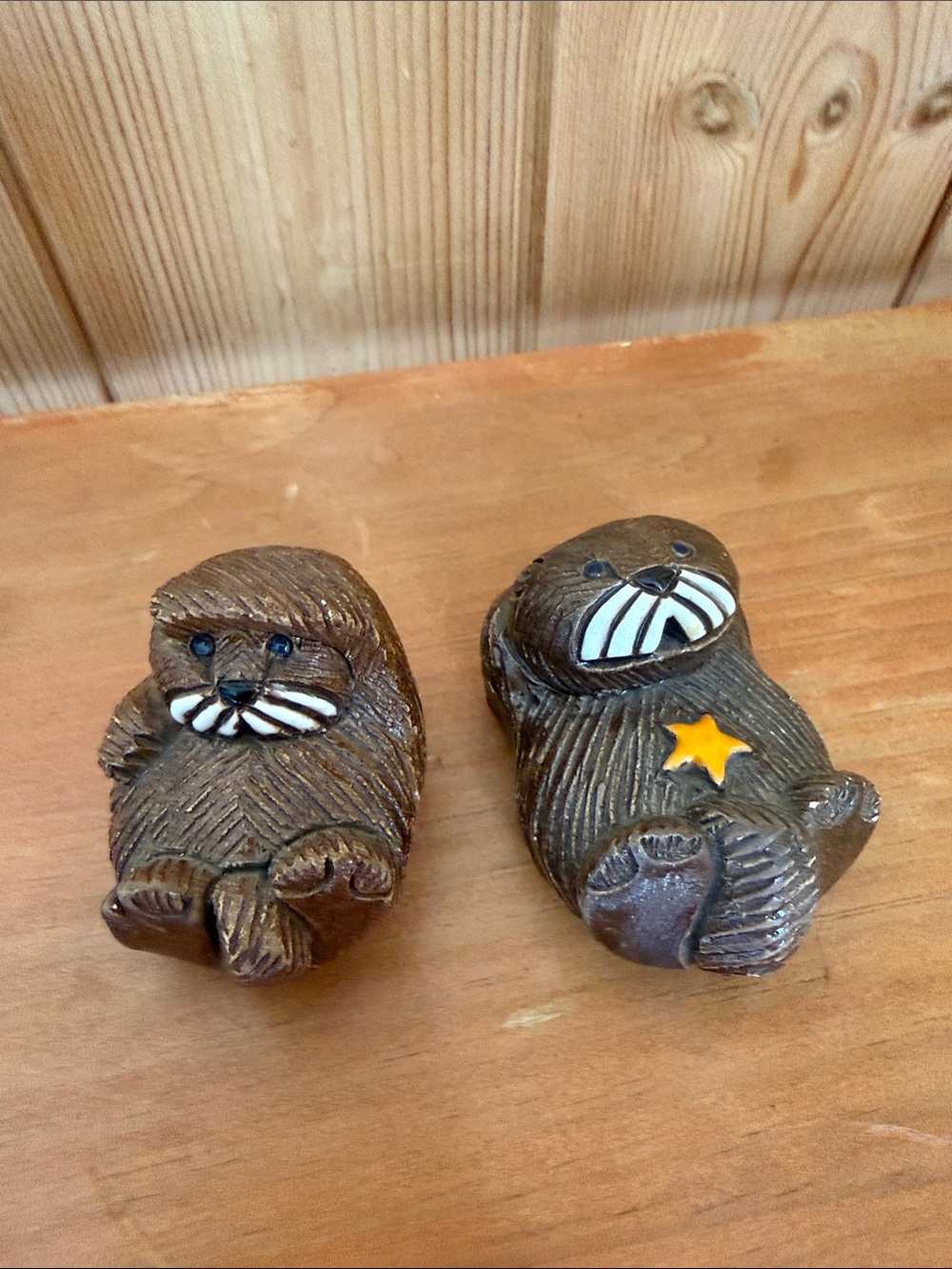 Artesania Rinconada Otter Figurines